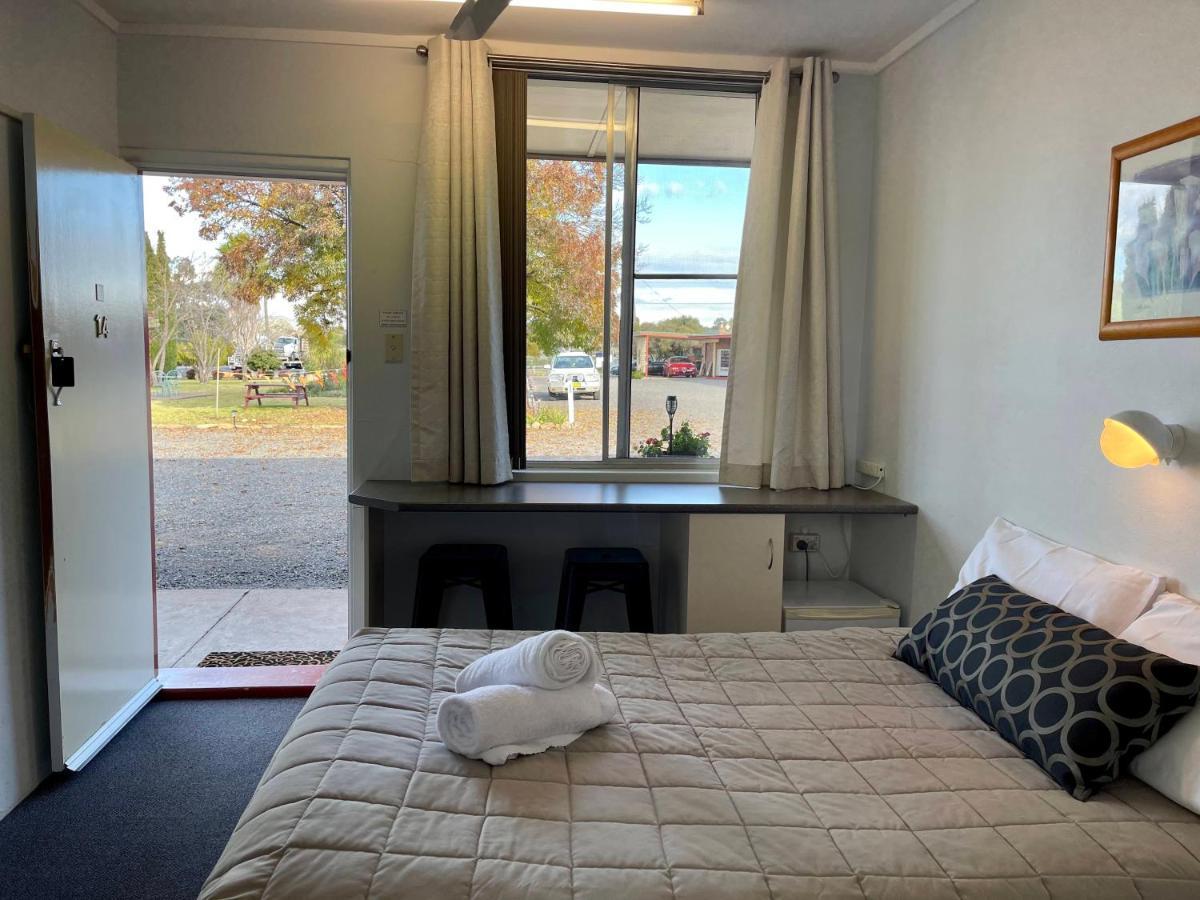 Quirindi Sunflower Motor Inn エクステリア 写真