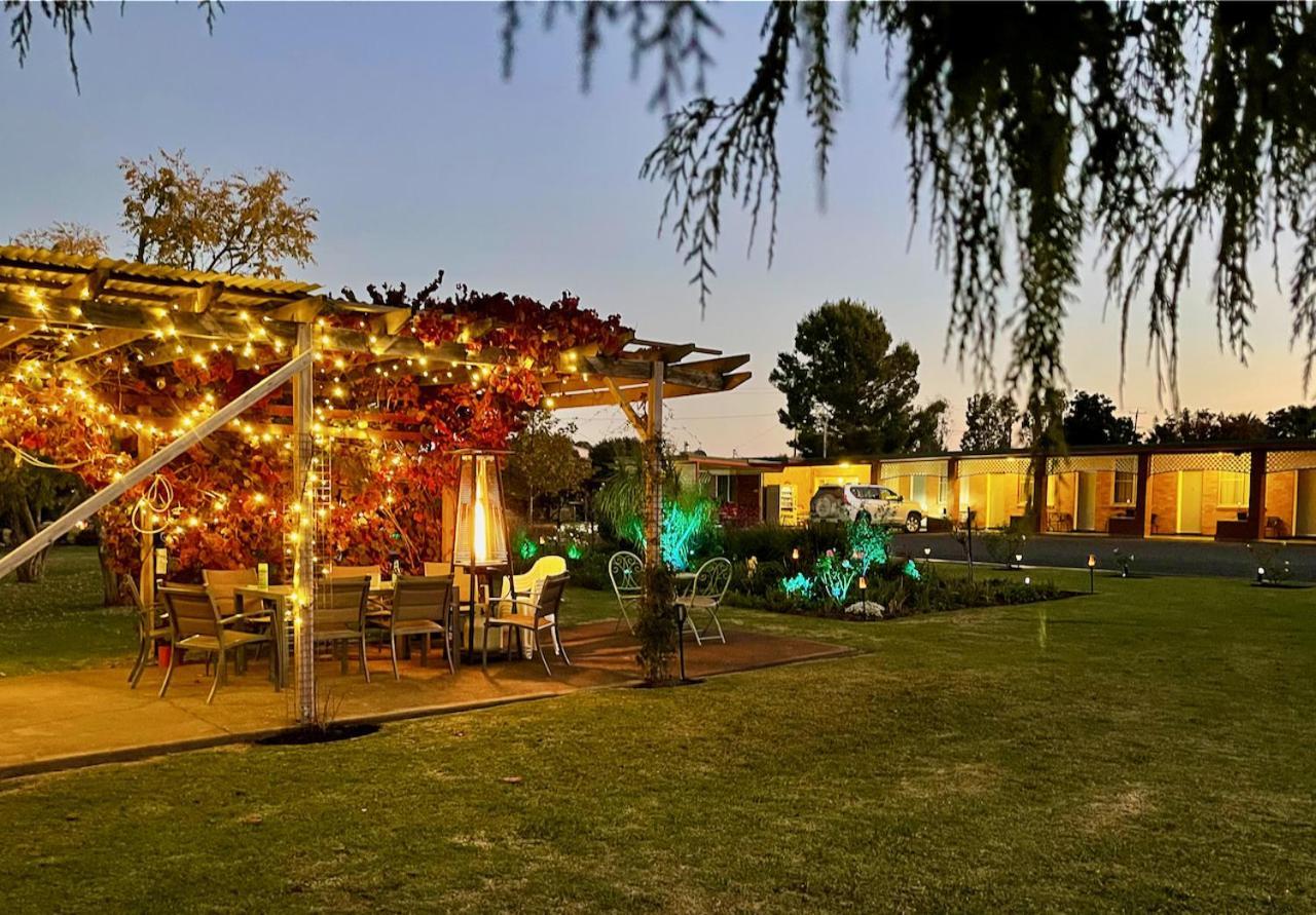 Quirindi Sunflower Motor Inn エクステリア 写真