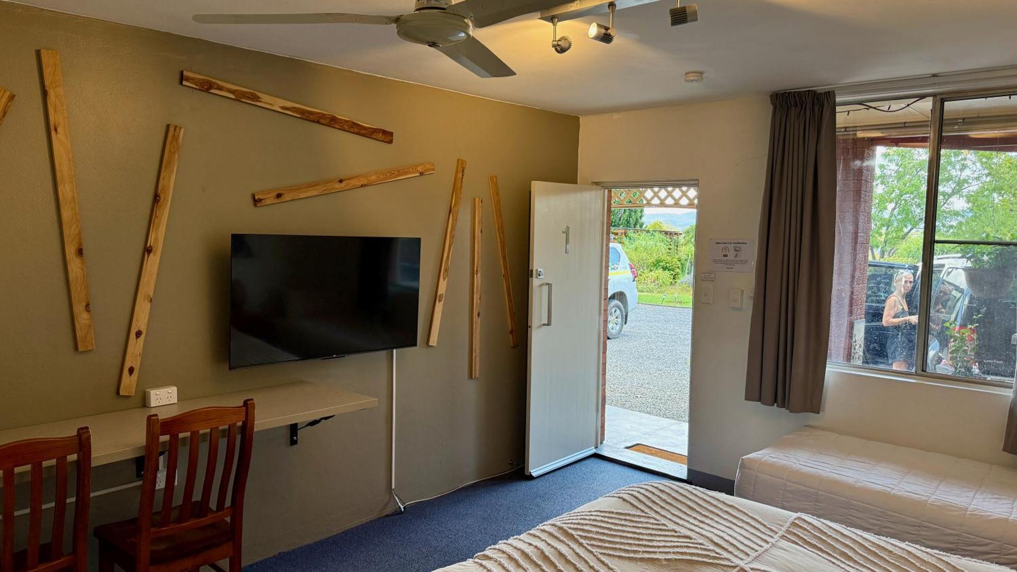 Quirindi Sunflower Motor Inn エクステリア 写真